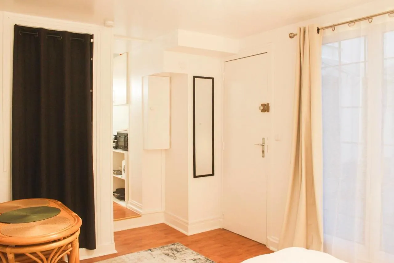 Apartment Cosy Studio In The Heart Of The 15Th Paris