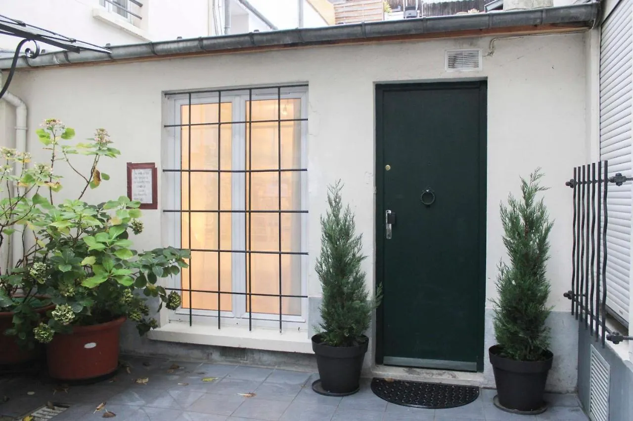 Cosy Studio In The Heart Of The 15Th Paris France